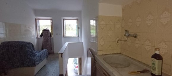 3 rooms House in Carrara, Italy No. 38901 14