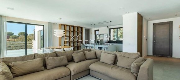 Вилла с 4 спальнями в Лагоа, Португалия № 7655 7