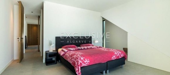 Вилла с 4 спальнями в Лагоа, Португалия № 7655 3