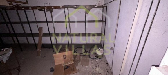 176m² Commercial property in Loule, Portugal No. 231324 7