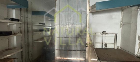 176m² Commercial property in Loule, Portugal No. 231324 3