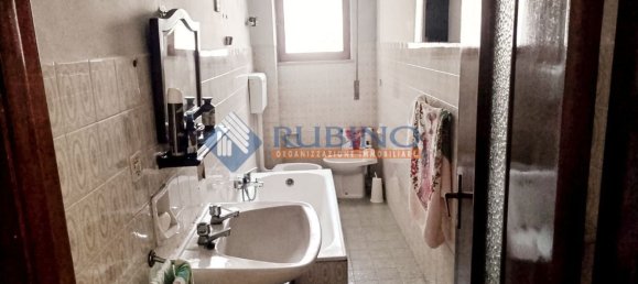4 rooms Apartment in Barletta, Italy No. 283271 5
