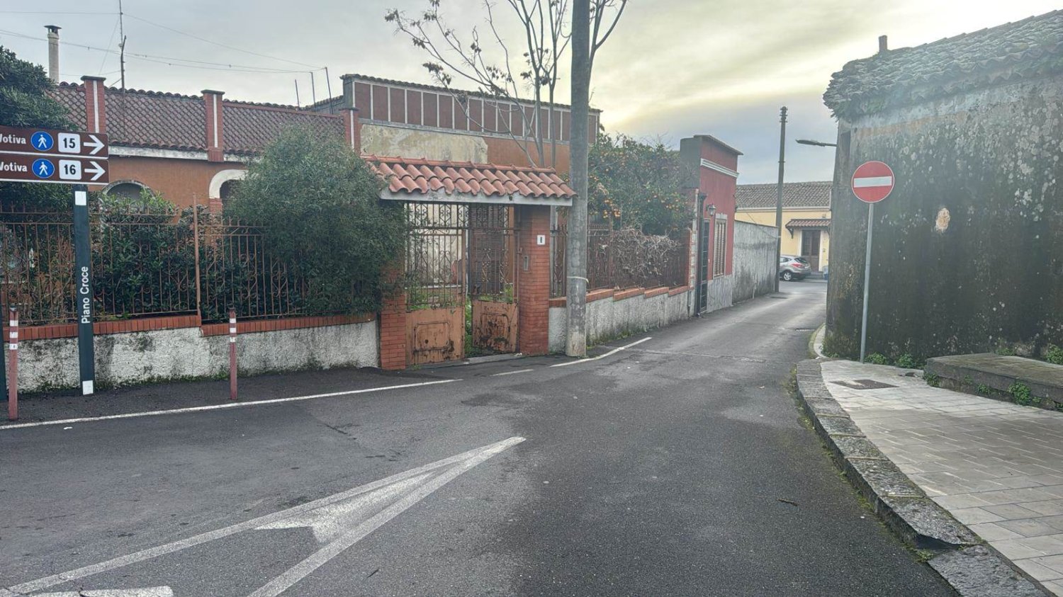 3 bedrooms House in Aci Bonaccorsi, Italy No. 297570