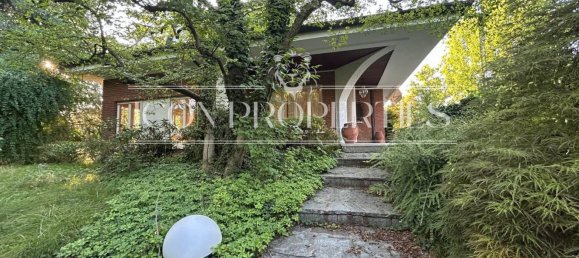 5-Zimmer Villa in Seveso, Italy, Nr. 260031 48