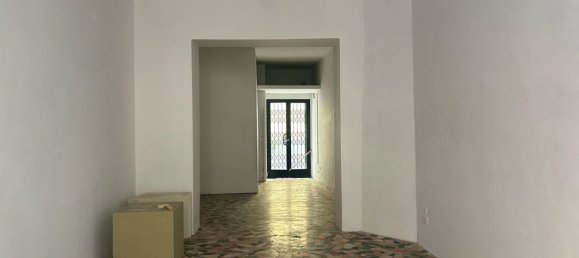 Gewerbliche Immobilie in Sarzana, Italy 41m², Nr. 104196 6
