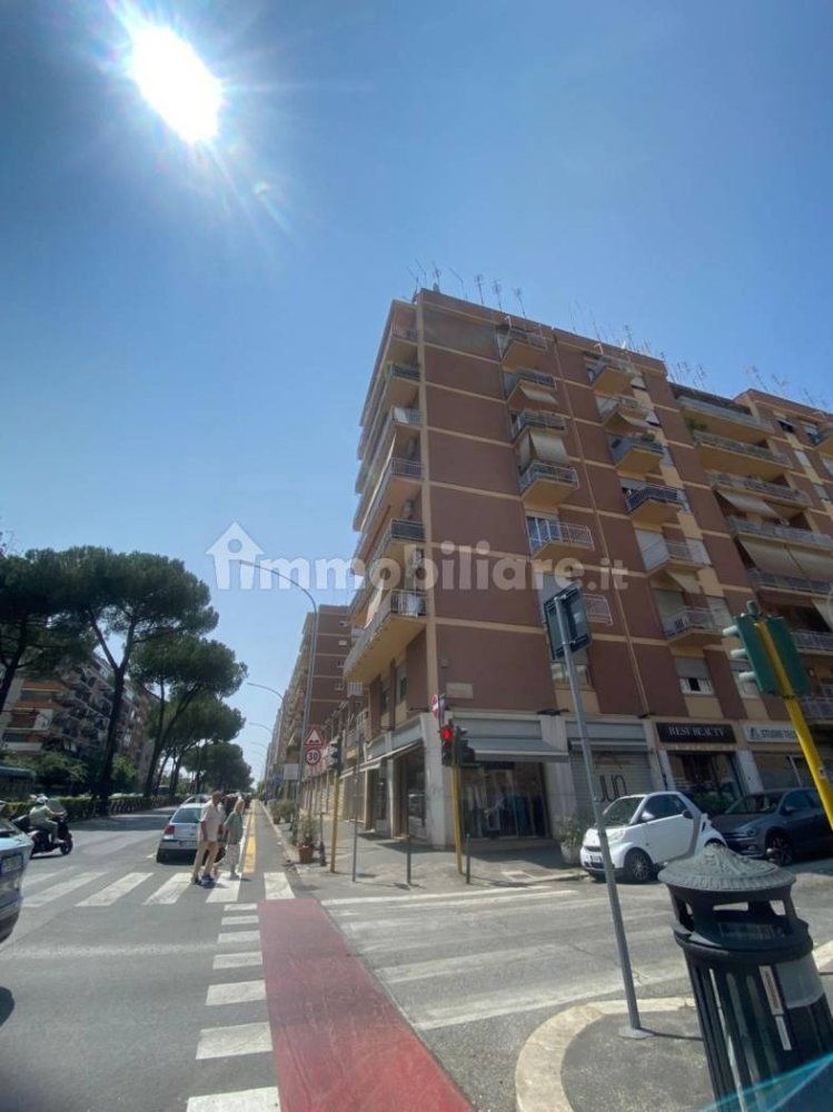 2 bedrooms Apartment in Rome, Italy No. 259516