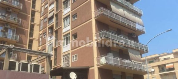 2 bedrooms Apartment in Rome, Italy No. 259516 2