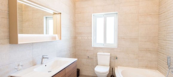 3 bedrooms Apartment in Ta' Xbiex, Malta No. 9726 37