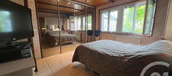 3 bedrooms House in Epone, France No. 347040 13