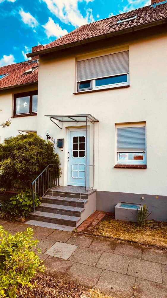 Таунхаус с 5 комнатами в Ильцен, Германия № 224799