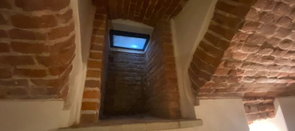 5 rooms Apartment in Vigevano, Italy No. 178172 4