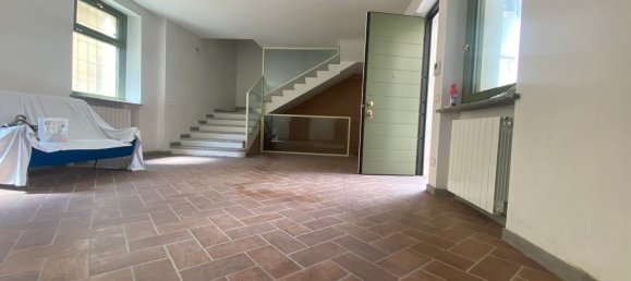 5 rooms Apartment in Vigevano, Italy No. 178172 8