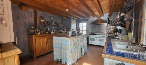 Casa de 5 dormitorios en Castres, France No. 195831 2