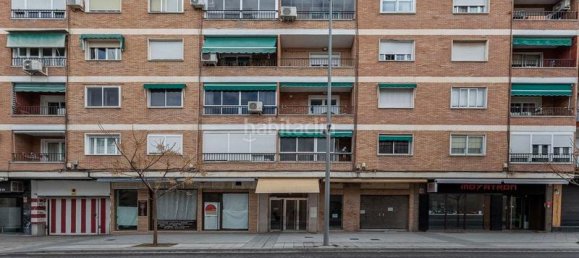 Apartamento de 4 dormitorios en Granada, Spain No. 171164 27