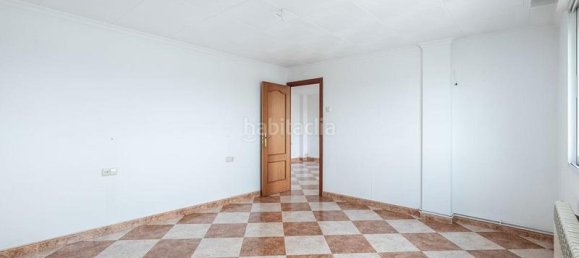 Apartamento de 4 dormitorios en Granada, Spain No. 171164 11