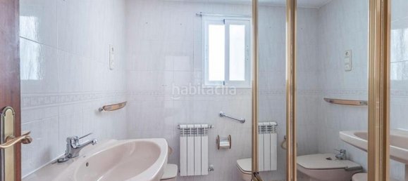 Apartamento de 4 dormitorios en Granada, Spain No. 171164 18