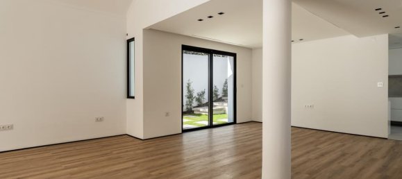 4 bedrooms House in Cascais, Portugal No. 104104 25