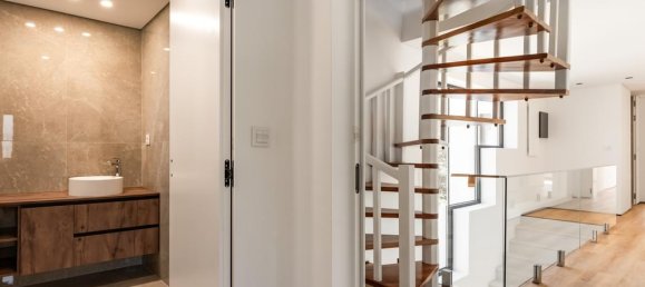 4 bedrooms House in Cascais, Portugal No. 104104 12