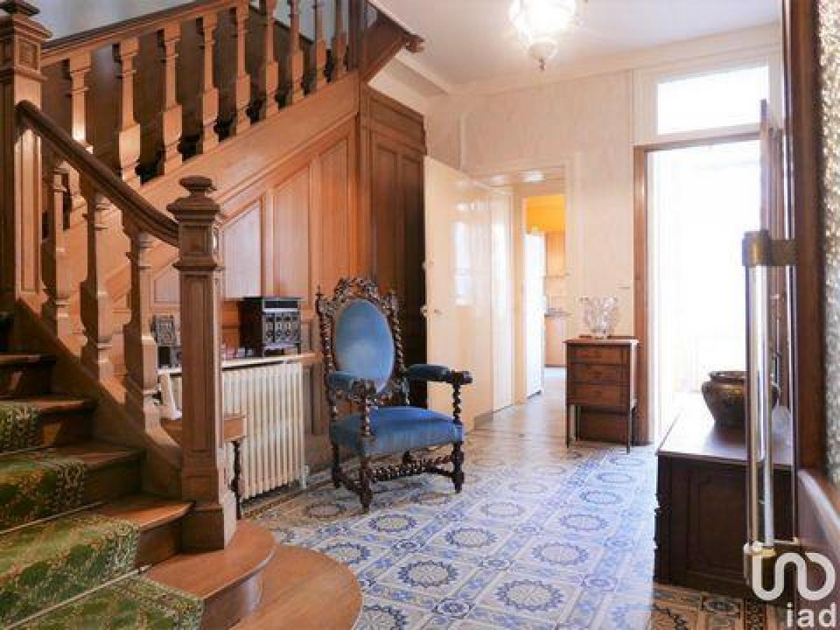 5 bedrooms House in Le Mans, France No. 29993