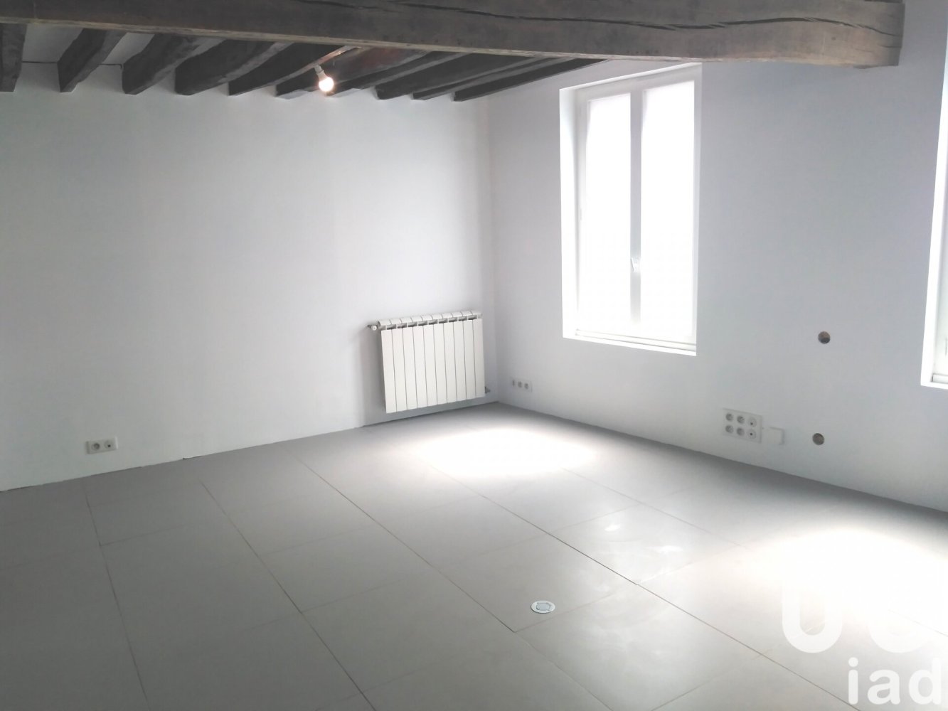 2 bedrooms House in Montataire, France No. 221675