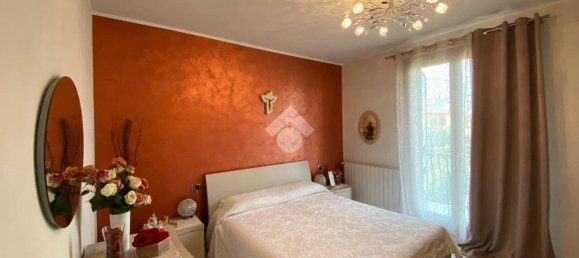 Квартира с 2 спальнями в Сарнико, Италия № 334992 3