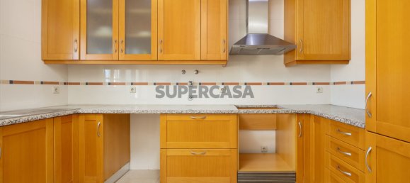 4 bedrooms House in Leiria, Portugal No. 154857 23