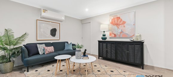 4 bedrooms House in Pakenham, Australia No. 244 6