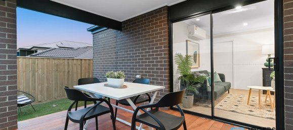 4 bedrooms House in Pakenham, Australia No. 244 14