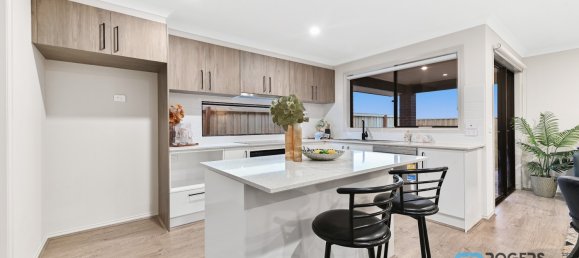 4 bedrooms House in Pakenham, Australia No. 244 8