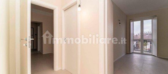 3 bedrooms Apartment in Turin, Italy No. 195275 10