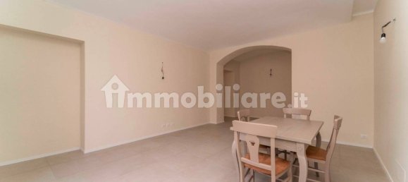 3 bedrooms Apartment in Turin, Italy No. 195275 4