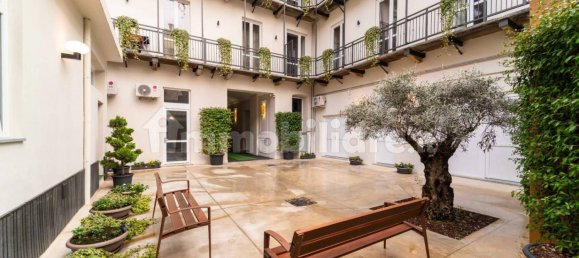 3 bedrooms Apartment in Turin, Italy No. 195275 39