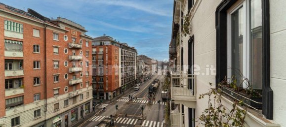 3 bedrooms Apartment in Turin, Italy No. 195275 28