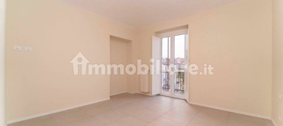 3 bedrooms Apartment in Turin, Italy No. 195275 12
