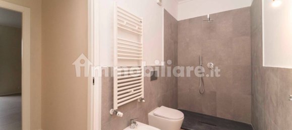 3 bedrooms Apartment in Turin, Italy No. 195275 23