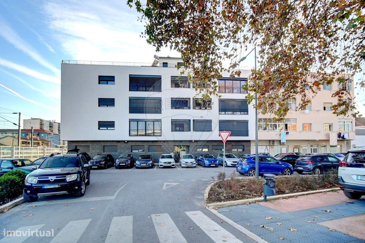 3 bedrooms Apartment in Barreiro, Portugal No. 230938