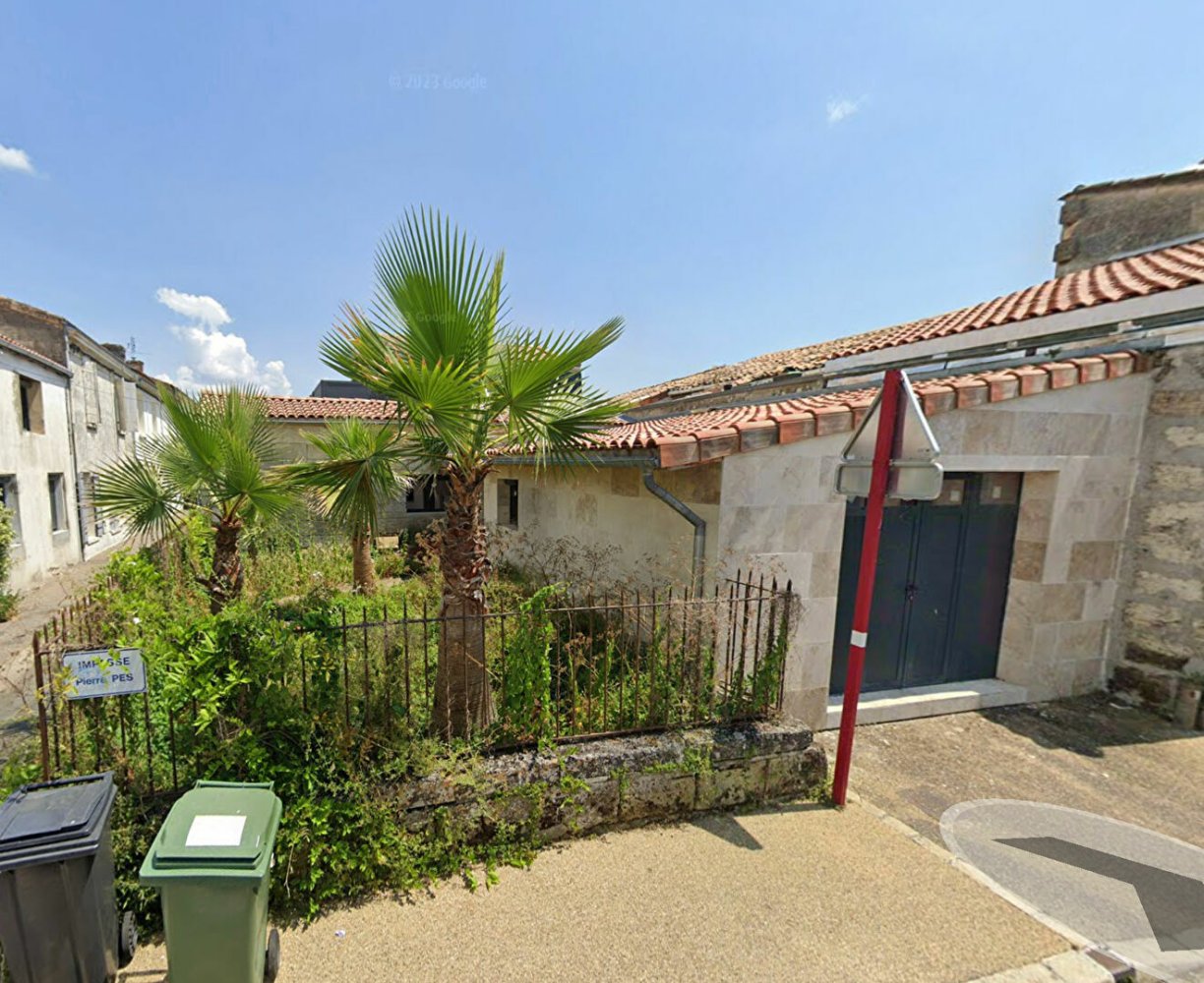 Propriété commerciale à Saint-Louis-de-Montferrand, France 64m² No. 276653