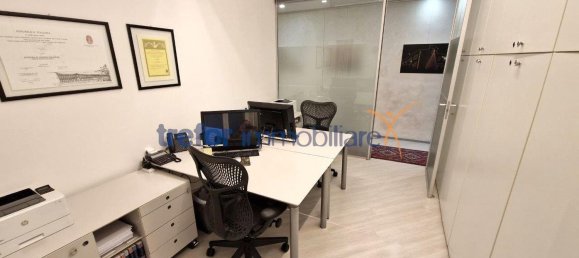 Bureau à San Donato Milanese, Italy 215m² No. 9794 18