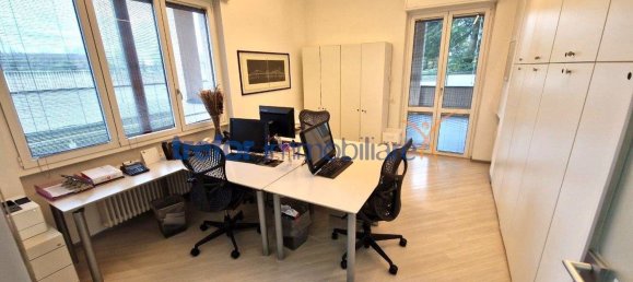 Bureau à San Donato Milanese, Italy 215m² No. 9794 21