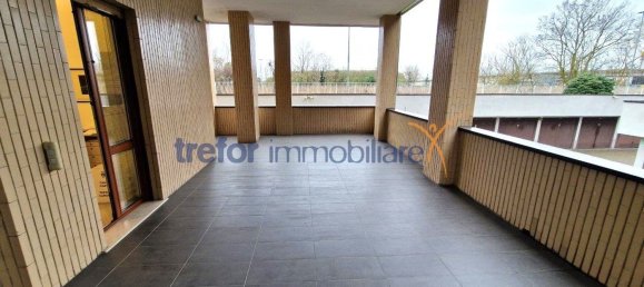 Bureau à San Donato Milanese, Italy 215m² No. 9794 35