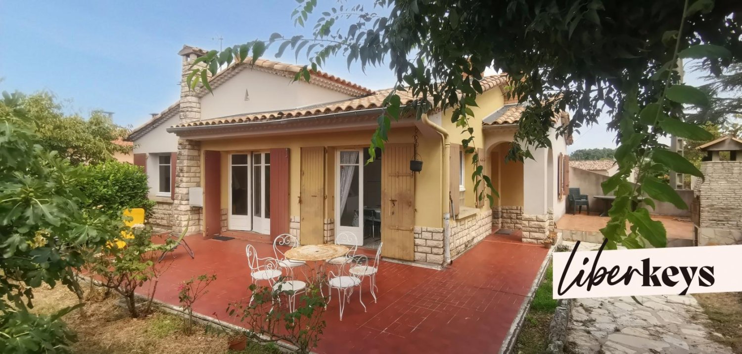 Casa de 3 dormitorios en Ales, France No. 282874