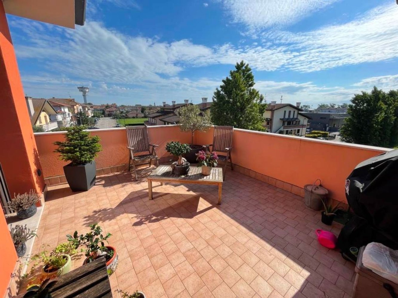 8 bedrooms Penthouse in Rosolina, Italy No. 158246
