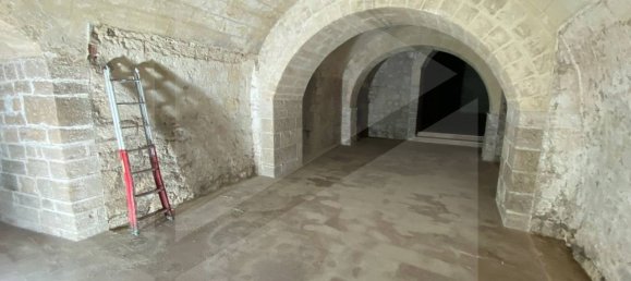 Propiedad comercial de 4 habitaciónes en Barletta, Italy No. 21669 11