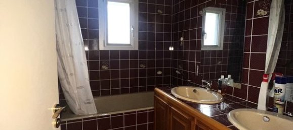 4 bedrooms House in Dreuil-les-Amiens, France No. 69576 6