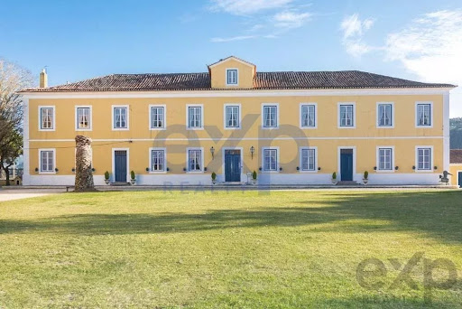 20 bedrooms House in Nazare, Portugal No. 247663