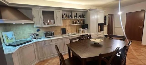 Вилла с 8 комнатами в Помеция, Италия № 26523 40