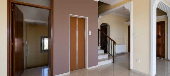 6 bedrooms Commercial property in Limassol, Cyprus No. 18439 6