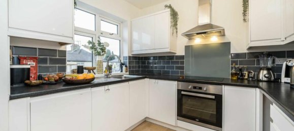 3 bedrooms Apartment in Ealing, United Kingdom No. 5789 3