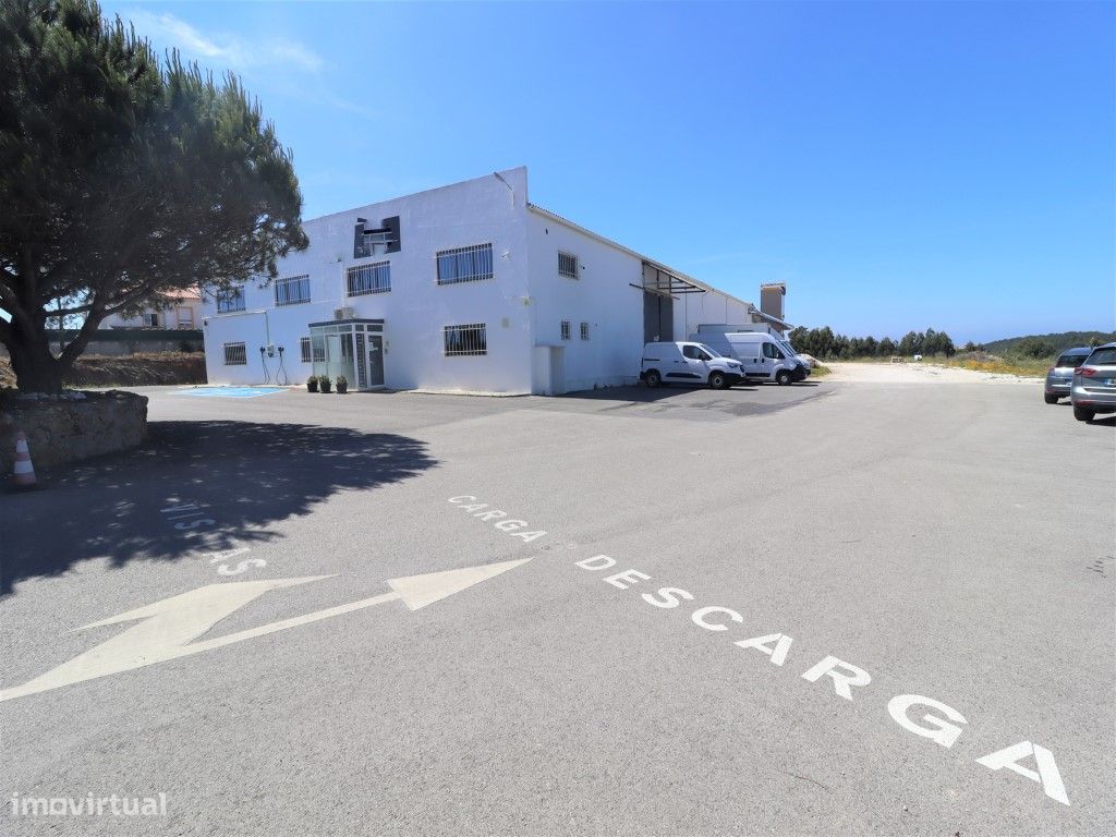 Entrepôt à Ericeira, Portugal 1270m² No. 304082