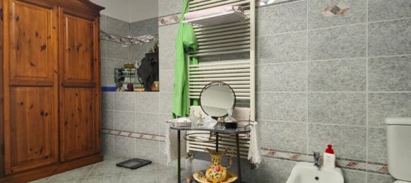 21-Zimmer Villa in Licciana Nardi, Italy, Nr. 45270 37